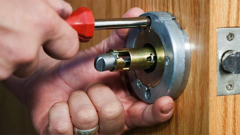 Wrigleyville Locksmith Excellence: Key Solutions