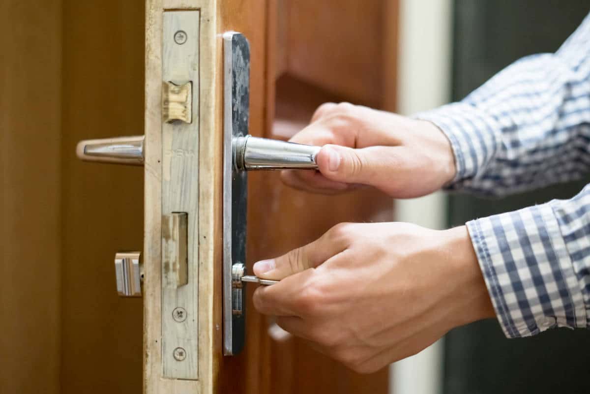 Top-Notch Locksmith Repair Restoring Security with Precision